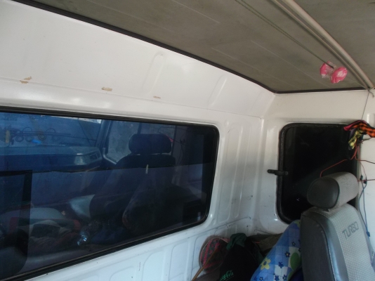 ขายด่วนรถสิบล้อหลงโบสองเพลาเรั้มเครือง6D16โบ220แรงม้า