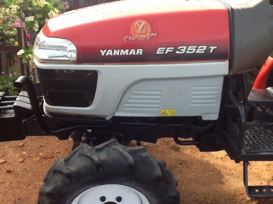 ยันร์ม่า EF 352 T 4 WD 2 เพลา ทำงาน 1177 ชั่วโมง พร้อมใช้งานครับ..