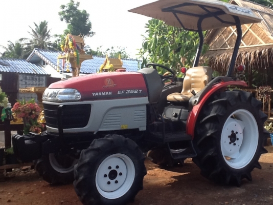ยันร์ม่า EF 352 T 4 WD 2 เพลา ทำงาน 1177 ชั่วโมง พร้อมใช้งานครับ..