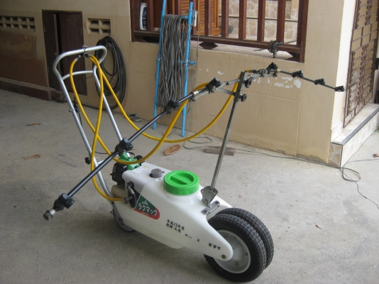 รถเข็นพ่นสารเคมี