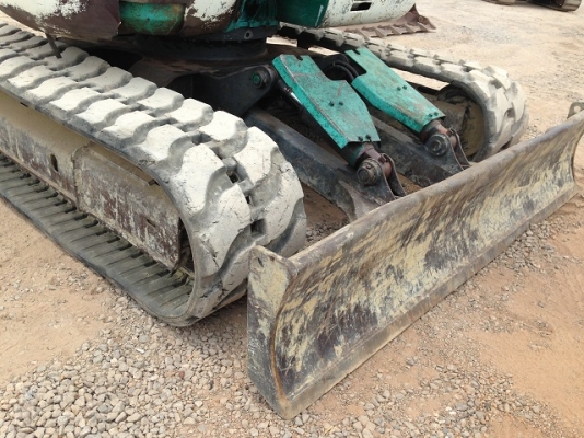 ขายรถแบคโฮ KOBELCO SK75UR-2 มีVDOครับ นำเข้าจากญี่ปุ่น สนใจติดต่อ 081-2990958 ขายรถแบคโฮ KOBELCO SK75UR-2 มีVDOครับ นำเข้าจากญี่ปุ่น สนใจติดต่อ 081-2990958