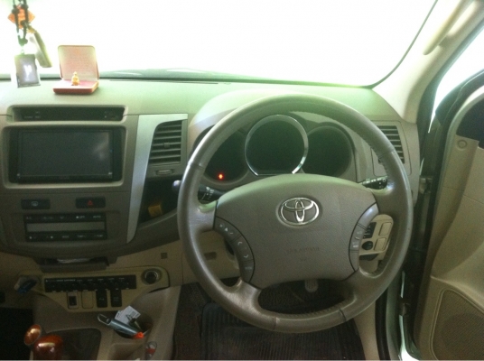 ขาย Fortuner 06  3.0 V ชุดแต่ง TRD พร้อมเครื่องเสียงชุดใหญ่