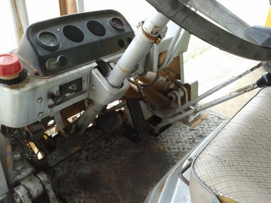 ขายรถยกเก่านอก KOMATSU  FG20-7  ยกได้ 2ตัน เครื่องเบนซิน