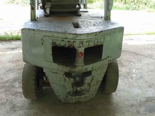 ขายรถยกเก่านอก KOMATSU  FG20-7  ยกได้ 2ตัน เครื่องเบนซิน