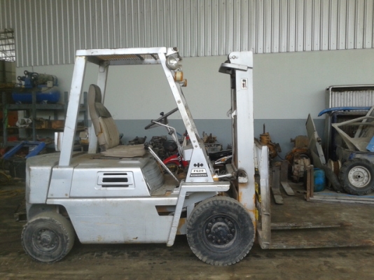 ขายรถยกเก่านอก KOMATSU  FG20-7  ยกได้ 2ตัน เครื่องเบนซิน