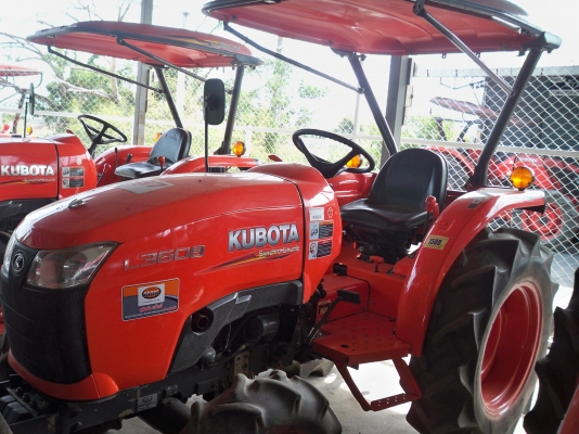 ขายรถแทรกเตอร์ KUBOTA   MAX L3608