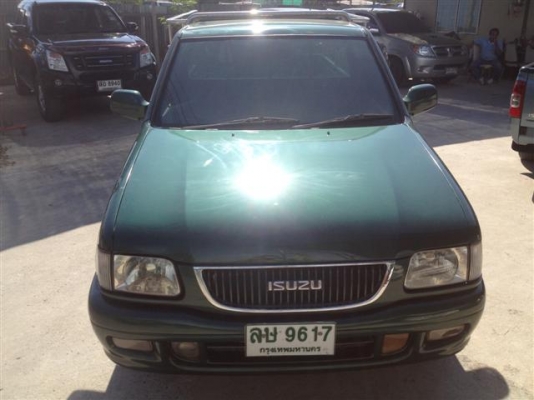 Dragon ปี2001 สีเขียว ไม่มีพาวเวอร์ หัวเดียวเครื่อง 2500 เทอโบ พร้อมใช้งาน รถสภาพดีคับ วิทยุ แอร์ แม็ก แมกลายเนอร์ คอกสแตนเลส เบาะทำเสดแร้ว พร้อมใช้จิงๆคับ