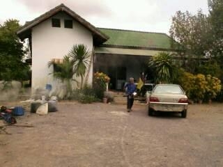 ที่ดินพร้อมบ้านหลังใหญ่  2งาน80ตารางวา  จ.พิษณุโลก ติดถนนใหญ่หางจากเทศบาล 200 เมตร