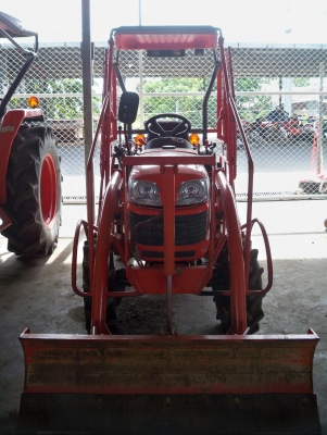 ขายรถแทรกเตอร์ KUBOTA B2420