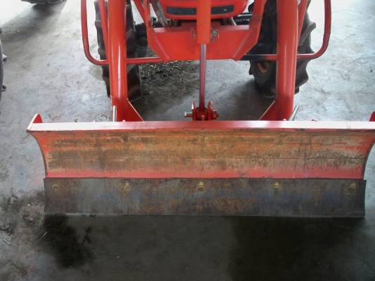 ขายรถแทรกเตอร์ KUBOTA B2420