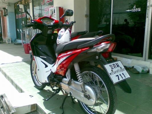 New Wave 110 i รุ่นใหม่ล่าสุด ปี 2554 รถสวย ขายราคาถูก New Wave 110 i รุ่นใหม่ล่าสุด ปี 2554 รถสวย ขายราคาถูก