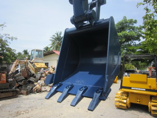 ขาย รถขุดเล็ก KOMATSU รุ่น PC40-6- แทร็กเหล็ก มือสองญี่ปุ่น