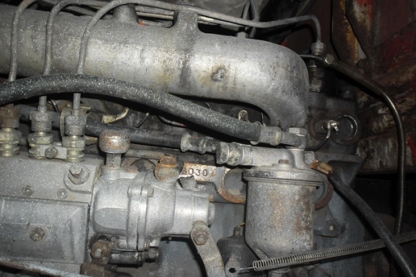 HINO KM310 - 100 HP DQ100 รถบรรทุก 6 ล้อ ช่วงล่างใหญ่คัชซีสวยไม่มีบวม คานหน้าติด F เฟืองท้ายติด F ครบหมดแล้ว เครื่องแห้งแรงดี หัวเก๋ง FC ลงเล่มครบถูกต้อง ภายในสวยครบ พวงมาลัยเพาเวอร์ กระบะเหล็กคอกไม้ความยาว 4.30 เมตรสภาพสวย ยางสภาพดี 70\% เอกสารทะเบียนครบพ