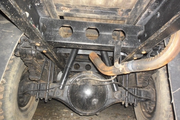 HINO KM310 - 100 HP DQ100 รถบรรทุก 6 ล้อ ช่วงล่างใหญ่คัชซีสวยไม่มีบวม คานหน้าติด F เฟืองท้ายติด F ครบหมดแล้ว เครื่องแห้งแรงดี หัวเก๋ง FC ลงเล่มครบถูกต้อง ภายในสวยครบ พวงมาลัยเพาเวอร์ กระบะเหล็กคอกไม้ความยาว 4.30 เมตรสภาพสวย ยางสภาพดี 70\% เอกสารทะเบียนครบพ