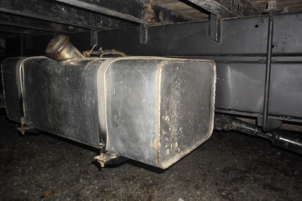 HINO KM310 - 100 HP DQ100 รถบรรทุก 6 ล้อ ช่วงล่างใหญ่คัชซีสวยไม่มีบวม คานหน้าติด F เฟืองท้ายติด F ครบหมดแล้ว เครื่องแห้งแรงดี หัวเก๋ง FC ลงเล่มครบถูกต้อง ภายในสวยครบ พวงมาลัยเพาเวอร์ กระบะเหล็กคอกไม้ความยาว 4.30 เมตรสภาพสวย ยางสภาพดี 70\% เอกสารทะเบียนครบพ