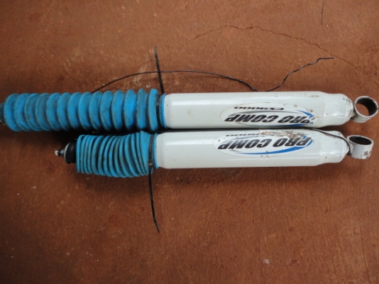 ขายโช๊คหน้า โปรคอม+โปรเฟนเดอร์ คู่ละ3000