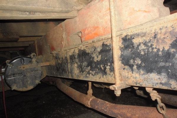 ISUZU ELF 100 HP 4BC2 กระบะเหล็กคอกไม้ความยาว 4.30 เมตร รถสภาพดีครับพร้อมบรรทุกได้เลย เครื่องแรงดี ภายในเก๋งคอนโซลอยู่ครบไม่ผุ ช่วงล่างคัชซีไม่มีดาม ยางสภาพดีิิ 70\% พร้อมบรรทุกพร้อมใช้งาน เอกสารทะเบียนครบพร้อมโอน ราคาต่อรองได้นะครับ