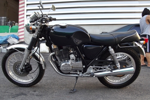 ขาย  CLUBMAN 250 แต่งทรง norton ประกอบใหม่ เครื่องแน่นๆคับ