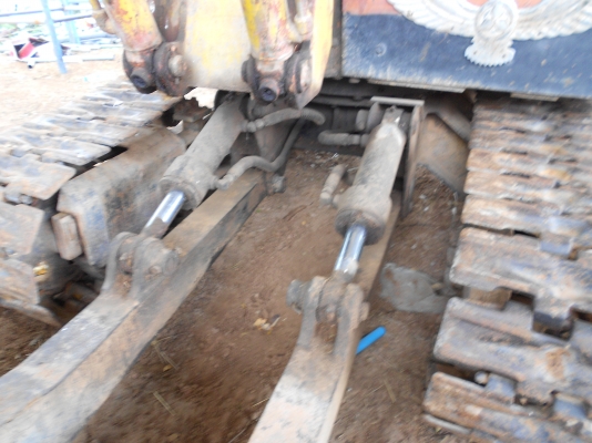 ลดราคาด่วนๆๆ ขายรถแบคโฮเล็กพร้อมใช้งานซื้อไปใช้งานได้เลย เปลี่ยนเครื่องโคมัสสุ ลดราคาด่วนๆๆ ขายรถแบคโฮเล็กพร้อมใช้งานซื้อไปใช้งานได้เลย เปลี่ยนเครื่องโคมัสสุ