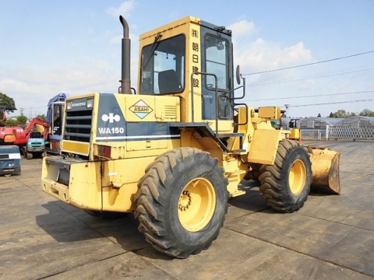 รถตักล้อยาง  WA150-1 สภาพสวย  รถเก่านำเข้าจากญี่ปุ่น  จะถึงไทยเร็ว ๆ นี้  โทร.081-373-0559