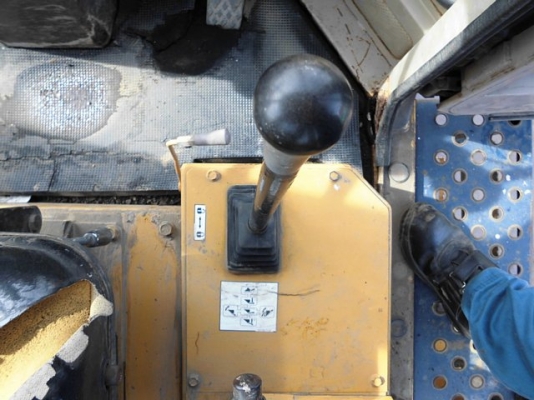 รถตักล้อยาง  WA150-1 สภาพสวย  รถเก่านำเข้าจากญี่ปุ่น  จะถึงไทยเร็ว ๆ นี้  โทร.081-373-0559