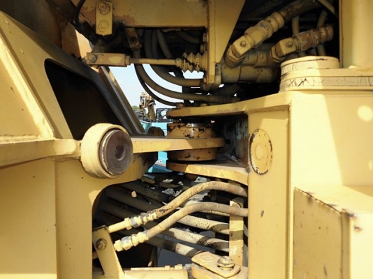 รถตักล้อยาง  WA150-1 สภาพสวย  รถเก่านำเข้าจากญี่ปุ่น  จะถึงไทยเร็ว ๆ นี้  โทร.081-373-0559