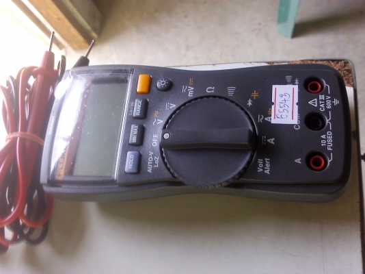 มัลติมิเตอร์ แบบดิจิตอล FLUKE รุ่น 117มีระบบการทำงานให้เลือกเยอะมาก