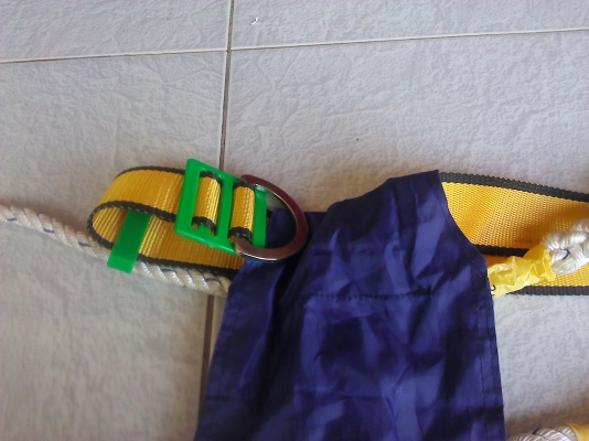 เข็มขัดเซฟตี้ ป้องกันการตกจากที่สูงช่วยชีวิตไว้ได้ใหม่มาก(มี 2 อัน)