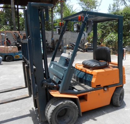 รถยก KOMUTSU ขนาด 1 ตัน เสาสูง 4.5 เมตร เก่านอก