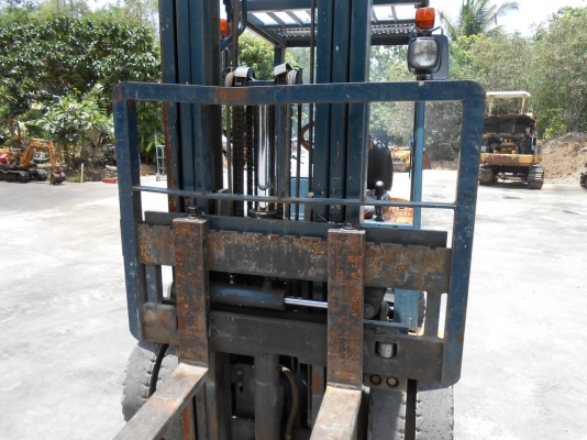 รถยก KOMUTSU ขนาด 1 ตัน เสาสูง 4.5 เมตร เก่านอก
