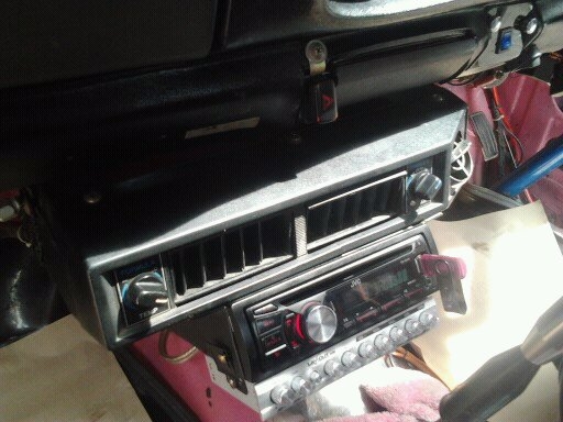 ขาย ดัทสัน 620 ทะเบียนโอน ภาษี เต็ม แต่งเต็ม เครื่องเสียงชุดใหญ่ ขาย ดัทสัน 620 ทะเบียนโอน ภาษี เต็ม แต่งเต็ม เครื่องเสียงชุดใหญ่