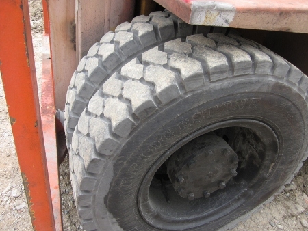 ขาย--รถยกโฟล์ทลิฟท์ KOMATSU: FD80H-5 ไม่มีงา ขนาด 8 ตัน เครื่องดีพร้อม ใช้งานได้ปกติทุกระบบ ของมือสองจากญี่ปุ่น