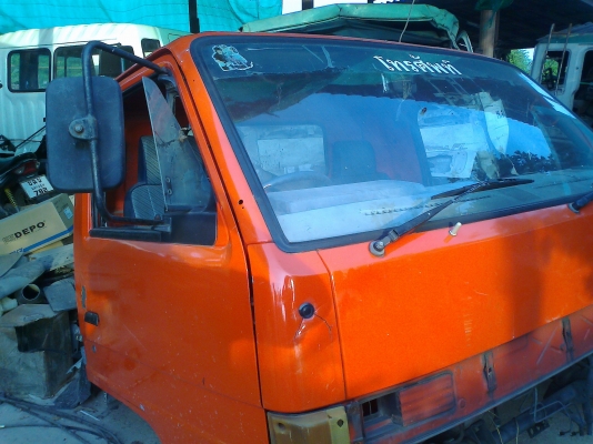 หัว NPR สภาพน่าใช้ครับ หัว NPR สภาพน่าใช้ครับ