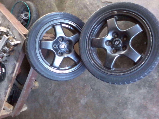 Mag skyline R32 ขอบ 16 5 รู