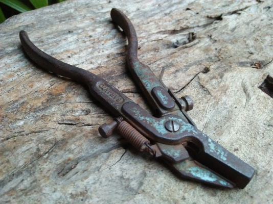 คีมคัดคลองเลื่อยโบราณ GARANTO เยอรมัน หายากน่าเก็บสะสม ใช้งานได้สภาพดี คีมคัดคลองเลื่อยโบราณ GARANTO เยอรมัน หายากน่าเก็บสะสม ใช้งานได้สภาพดี