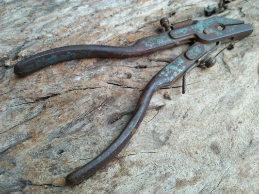 คีมคัดคลองเลื่อยโบราณ GARANTO เยอรมัน หายากน่าเก็บสะสม ใช้งานได้สภาพดี คีมคัดคลองเลื่อยโบราณ GARANTO เยอรมัน หายากน่าเก็บสะสม ใช้งานได้สภาพดี