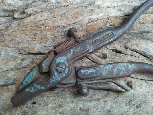 คีมคัดคลองเลื่อยโบราณ GARANTO เยอรมัน หายากน่าเก็บสะสม ใช้งานได้สภาพดี คีมคัดคลองเลื่อยโบราณ GARANTO เยอรมัน หายากน่าเก็บสะสม ใช้งานได้สภาพดี