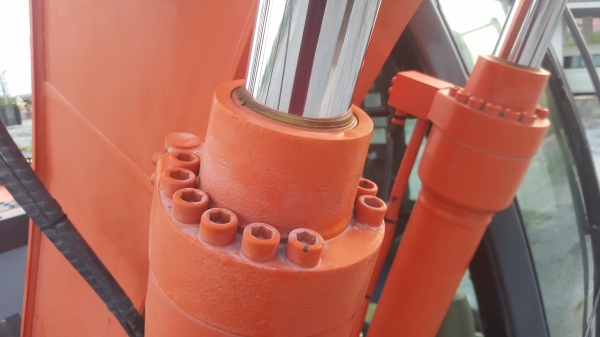 ขายรถขุดHITACHI ZX135-3US japan5000กว่าชั่วโมง