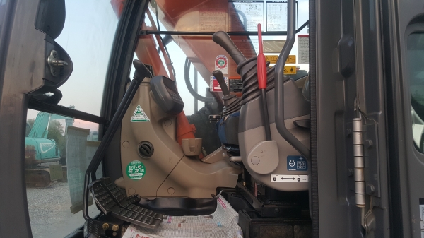 ขายรถขุดHITACHI ZX135-3US japan5000กว่าชั่วโมง