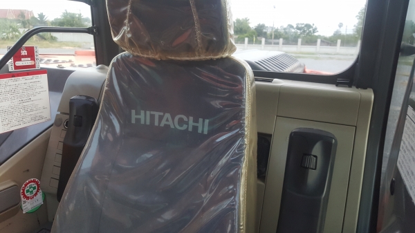ขายรถขุดHITACHI ZX135-3US japan5000กว่าชั่วโมง