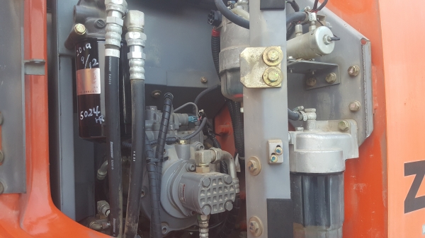 ขายรถขุดHITACHI ZX135-3US japan5000กว่าชั่วโมง