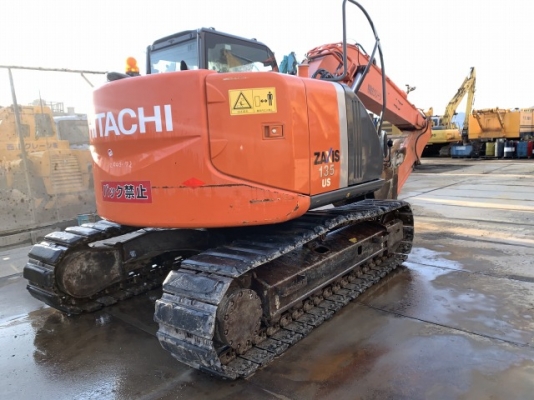 ขายรถขุดHITACHI ZX135-3US japan5000กว่าชั่วโมง