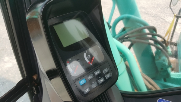 ขายรถขุดKOBEICO SK200-8YN12japanใช้งาน5035ชั่วโมง