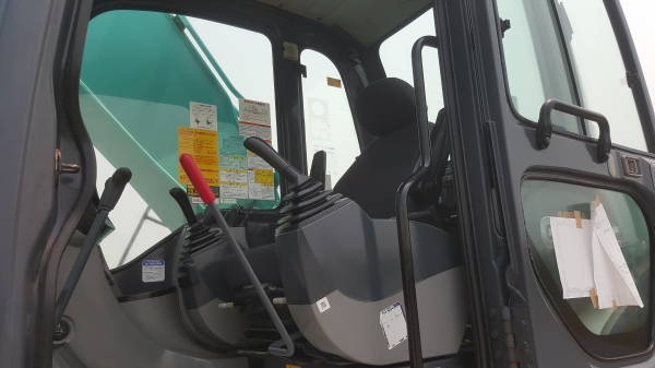 ขายรถขุดKOBEICO SK200-8YN12japanใช้งาน5035ชั่วโมง