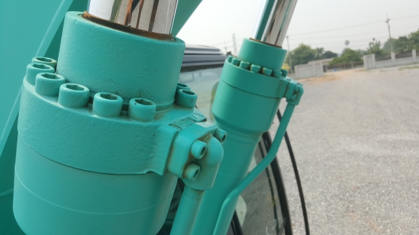 ขายรถขุดKOBEICO SK200-8YN12japanใช้งาน5035ชั่วโมง