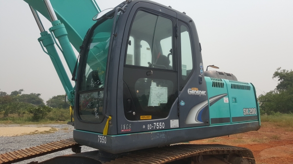 ขายรถขุดKOBEICO SK200-8YN12japanใช้งาน5035ชั่วโมง