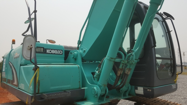 ขายรถขุดKOBEICO SK200-8YN12japanใช้งาน5035ชั่วโมง