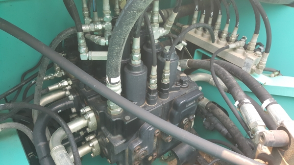 ขายรถขุดKOBEICO SK200-8YN12japanใช้งาน5035ชั่วโมง