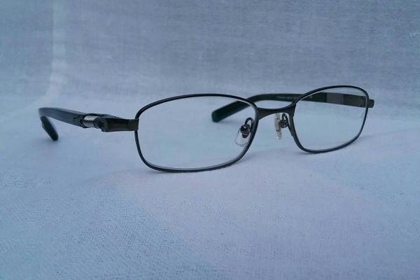 แว่นตาแนว 'สตีมพังค์' สายพันธุ์สวิสเซอร์แลนด์  'นอส - มือหนึ่ง'  สต็อคเก่าทศวรรษ 2010's  สุดยอดวัสดุ 'ไททาเนียม' + 'อะซีเทต - อนุพันธุ์เส้นใยฝ้าย'  เลนส์มัลติโค้ท  ค่าสายตา +150 &a