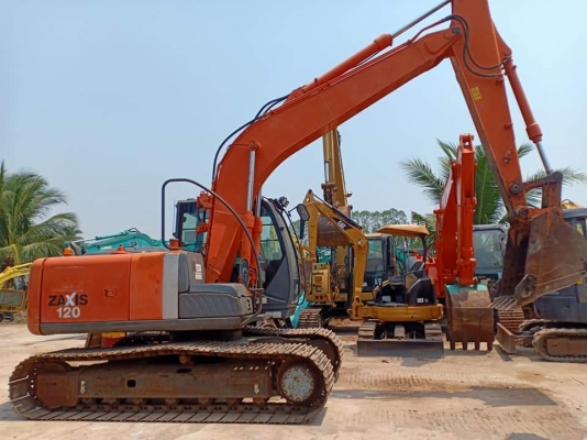 ขายHITACHI ZX120-3 เก่านอกแท้ สภาพสวย แทรคนใหญ่ มีลายแย๊ก ใช้งานมาน้อยโทร 089-3818694 จ๊อย